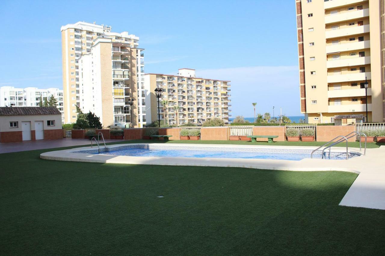 Apartamento Vistas Al Mar Y Piscina Fuengirola Dış mekan fotoğraf